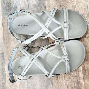 NWT Maurices Alexa Women's Sandals Size 8